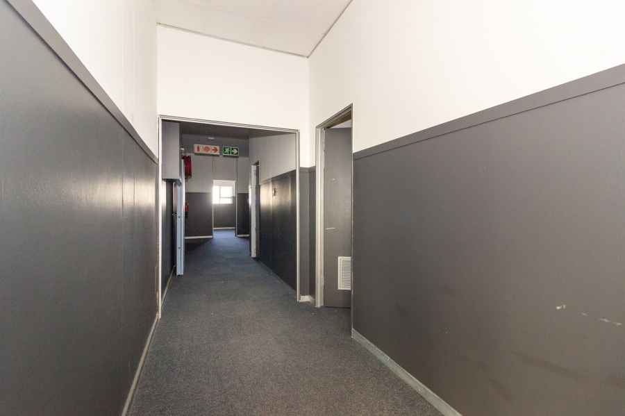 To Let commercial Property for Rent in Richmond Hill Eastern Cape